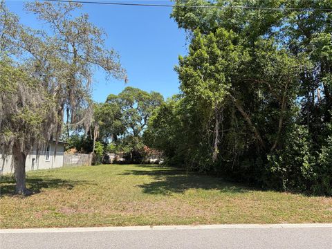 Photo of 115 S Buena Vista Avenue, Orlando, FL 32835 (MLS # O6400888)