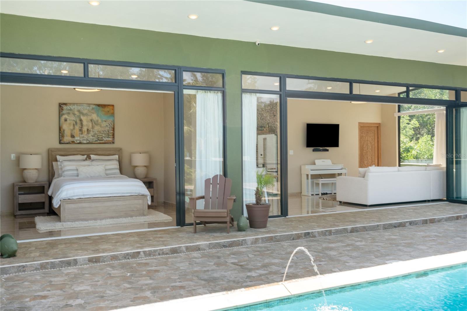 LAS PICUAS - Residential