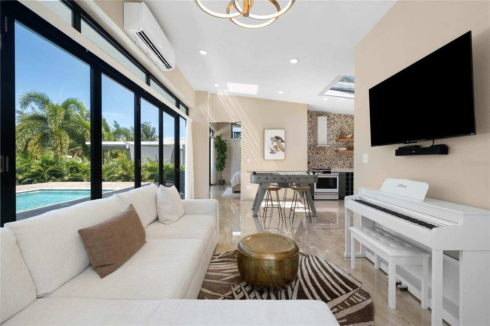 LAS PICUAS - Residential