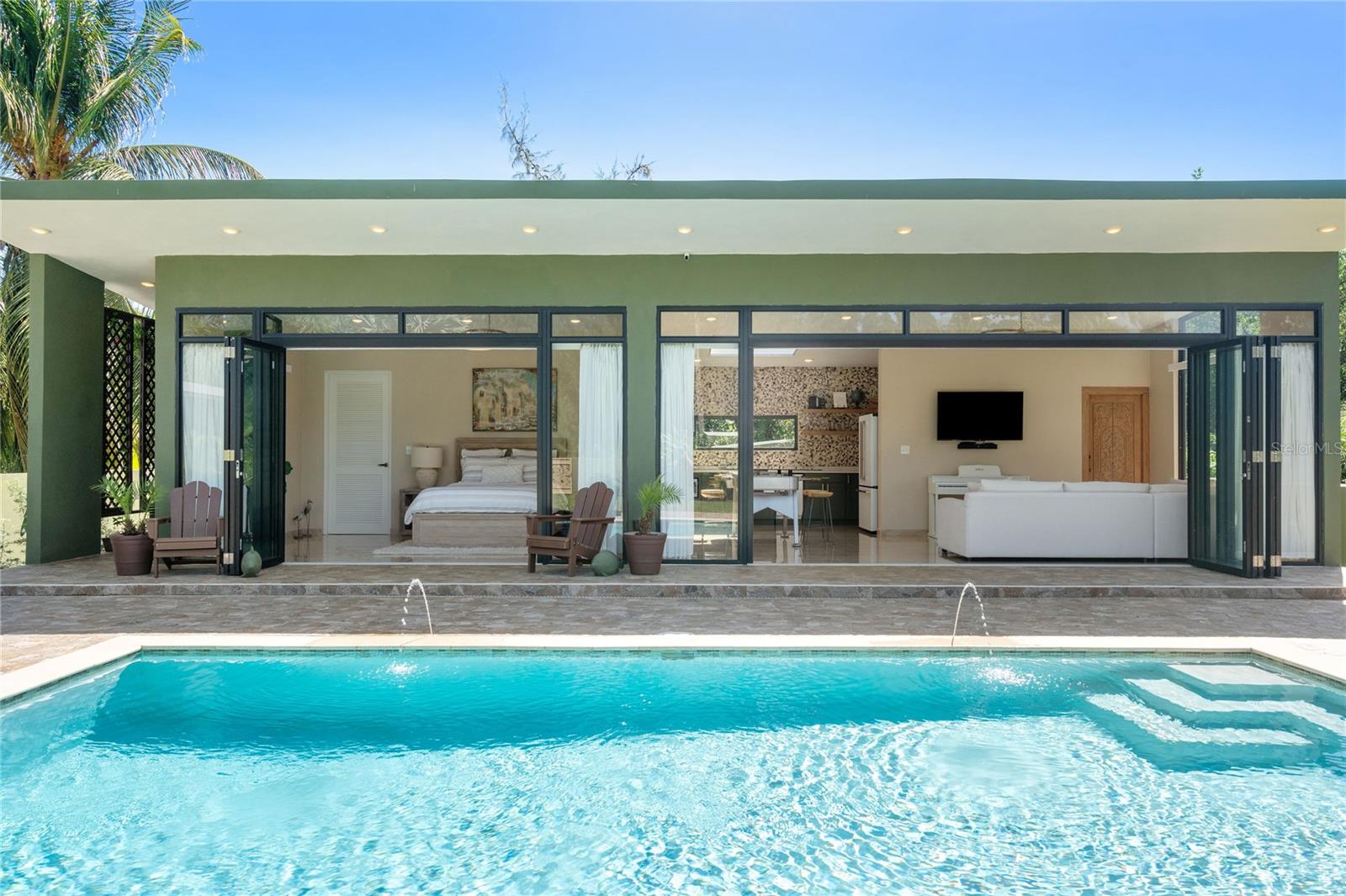 LAS PICUAS - Residential