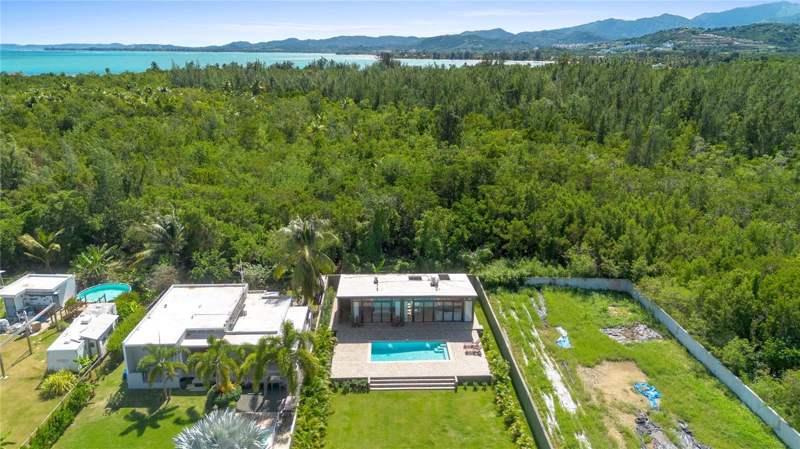 LAS PICUAS - Residential