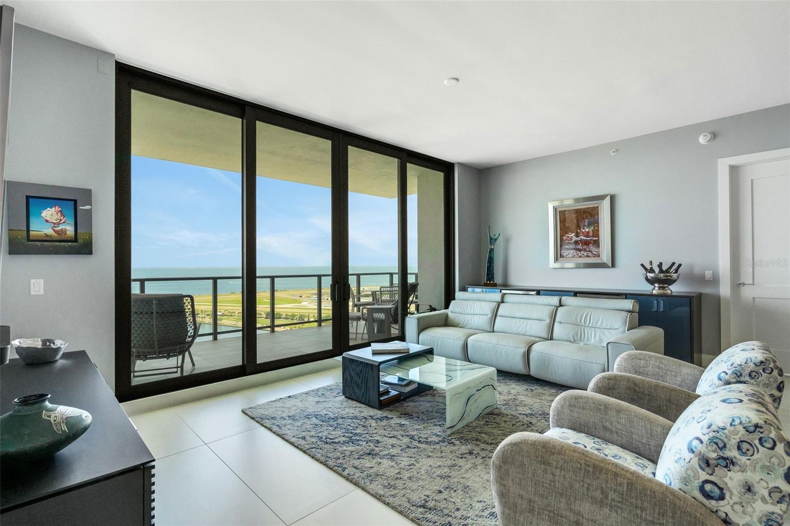 SALTAIRE CONDO - Residential