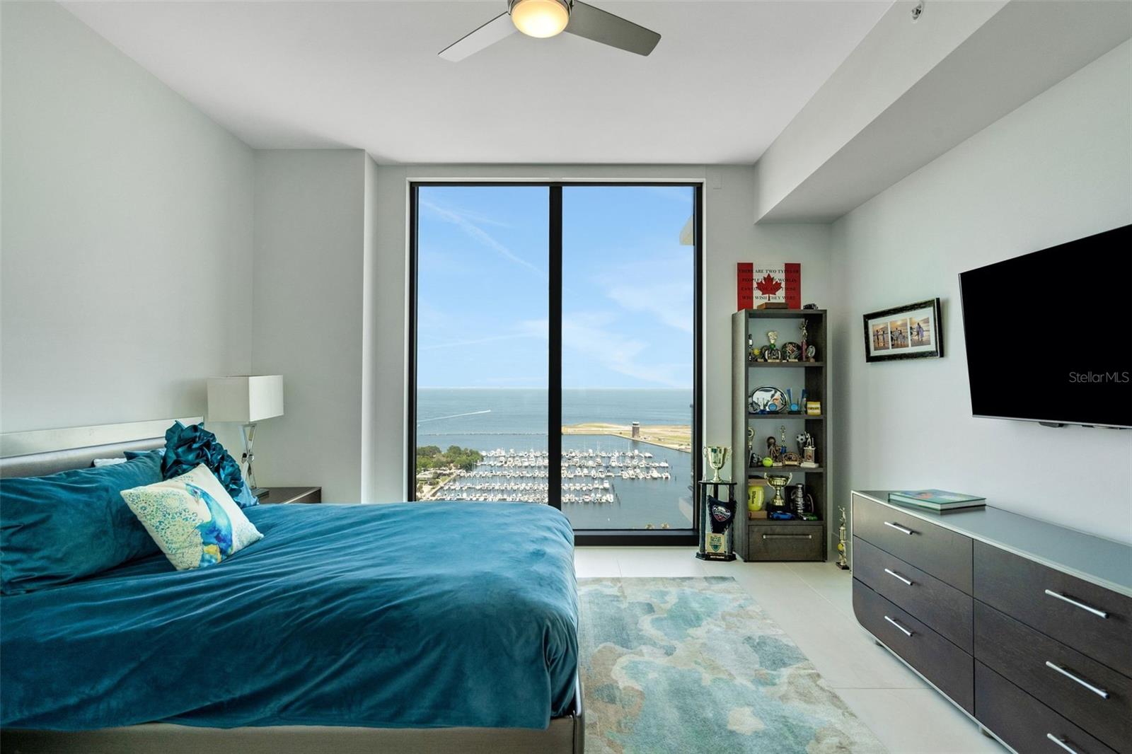 SALTAIRE CONDO - Residential