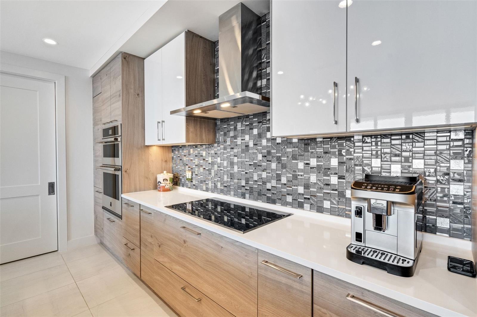 SALTAIRE CONDO - Residential