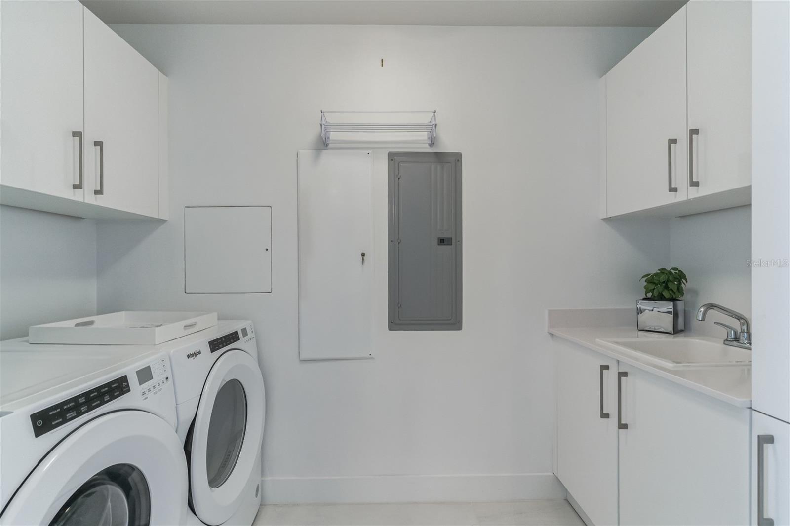 SALTAIRE CONDO - Residential