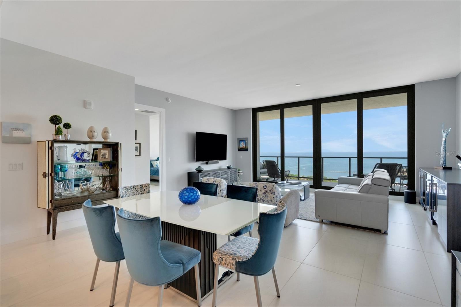 SALTAIRE CONDO - Residential