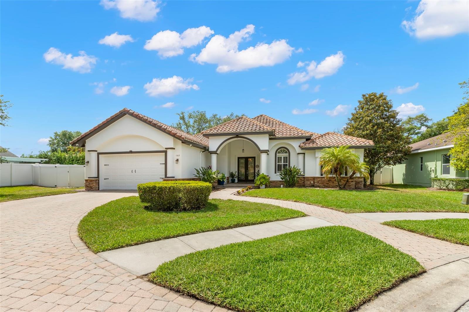 RIVERSIDE ESTATES - Residential