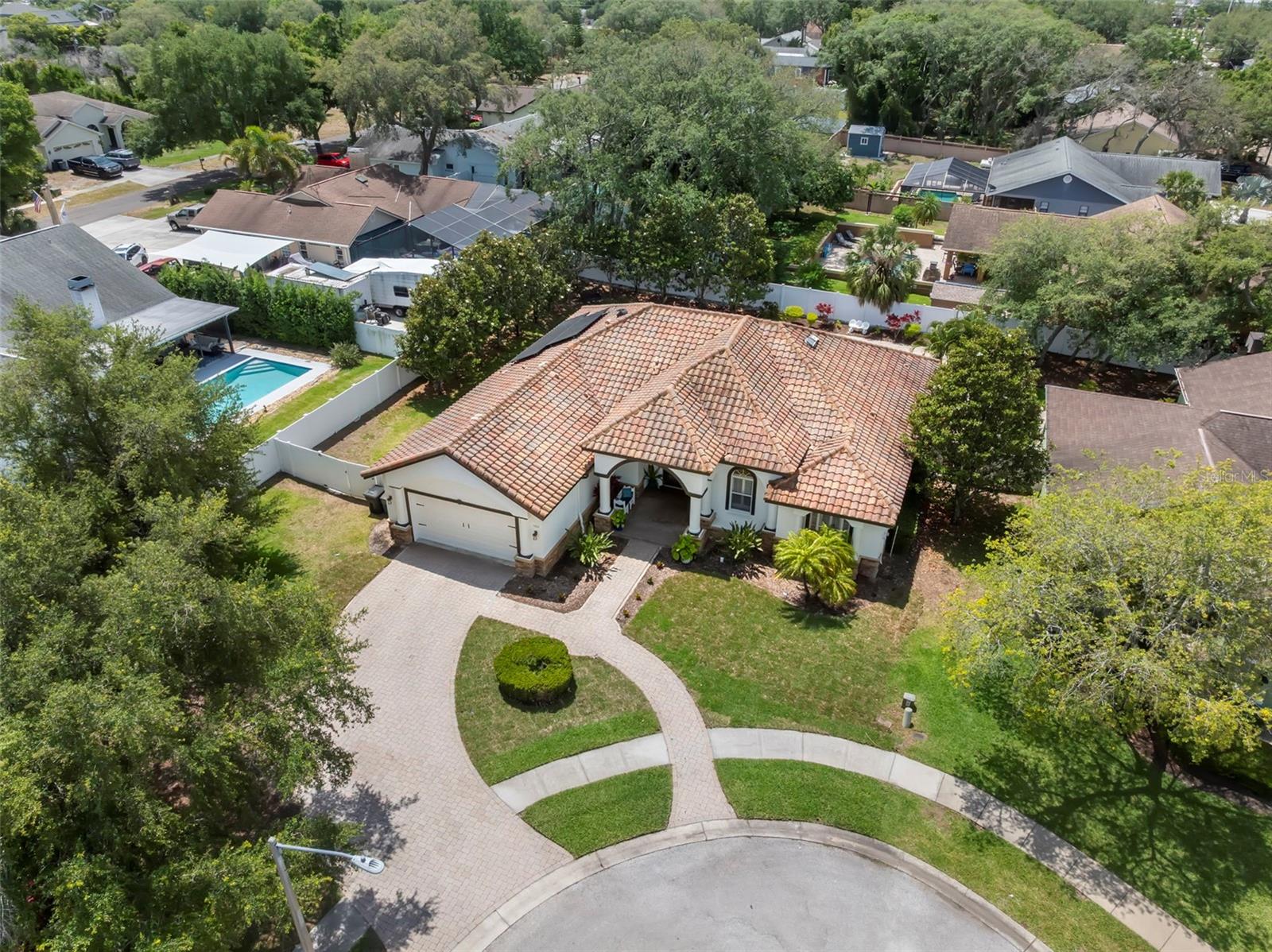 RIVERSIDE ESTATES - Residential