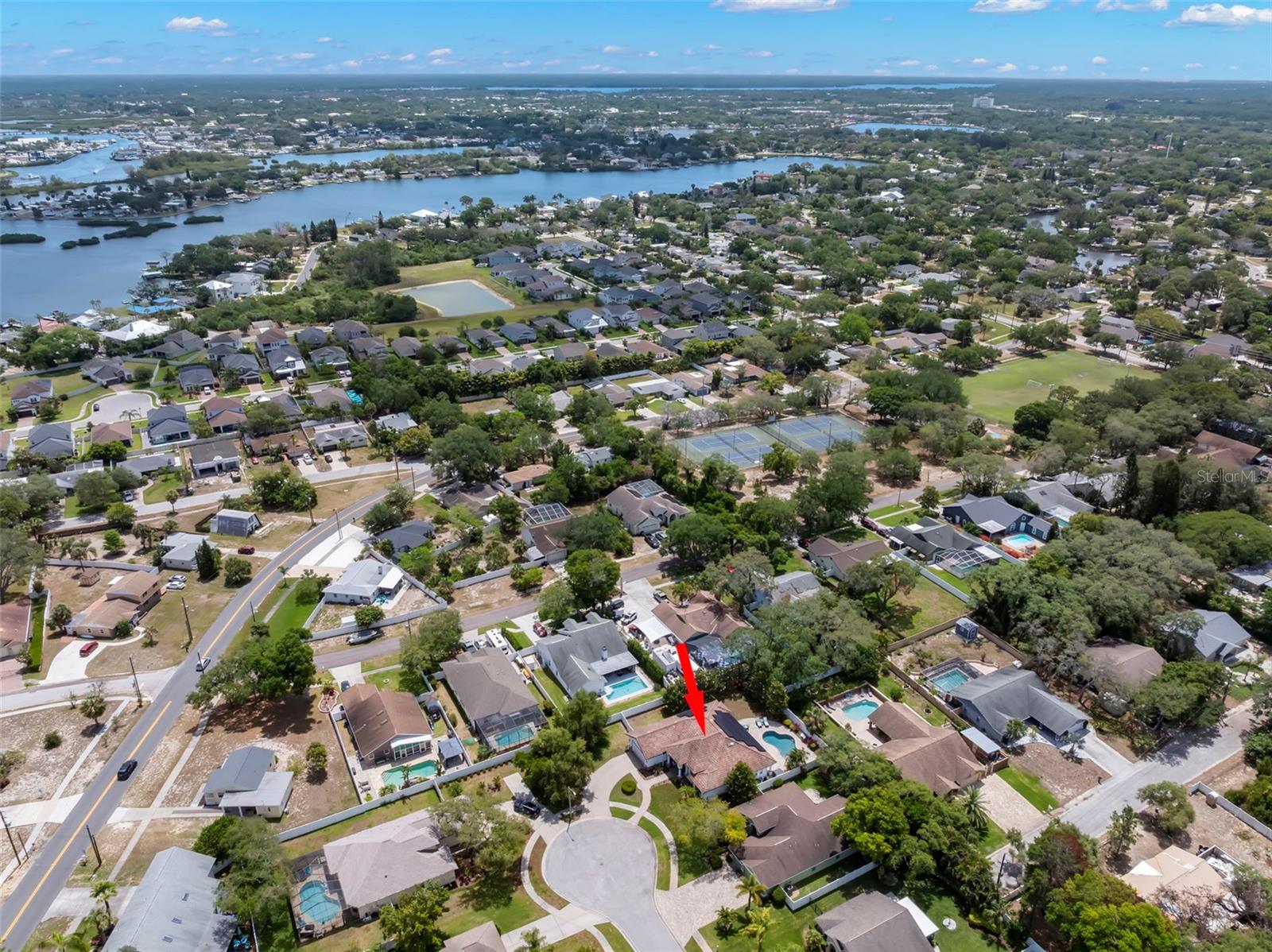 RIVERSIDE ESTATES - Residential