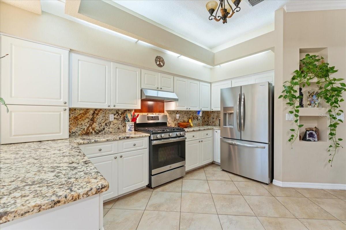 SPRING HILL - Residential