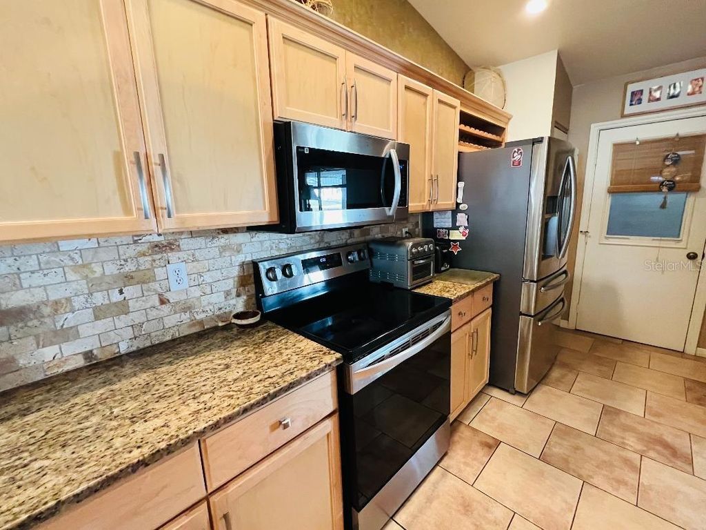 Photo of 6341 SW 104th Lane, Ocala, FL 34476 (MLS # OM720615)