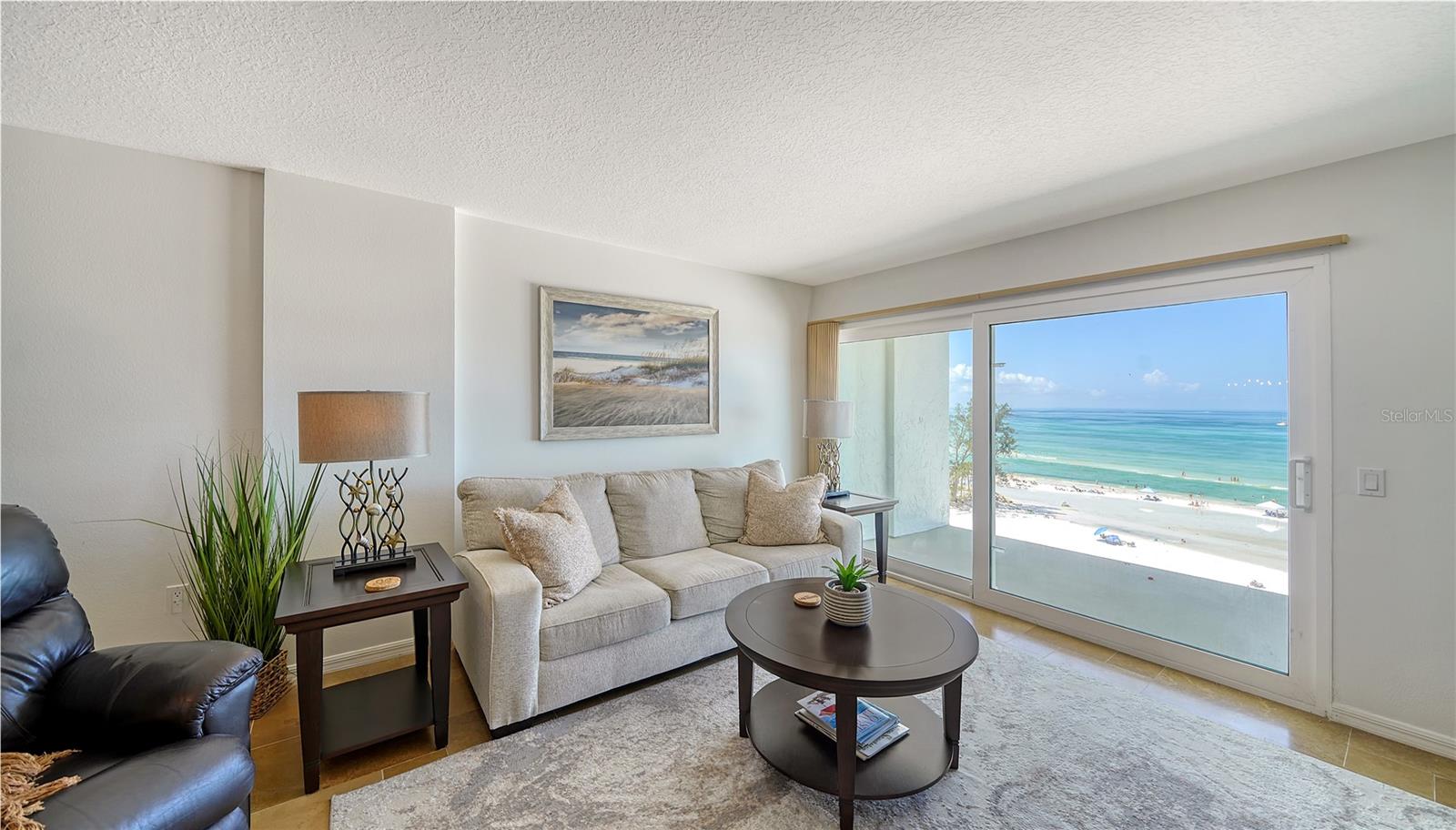 WHISPERING SANDS SEC 7 - Residential