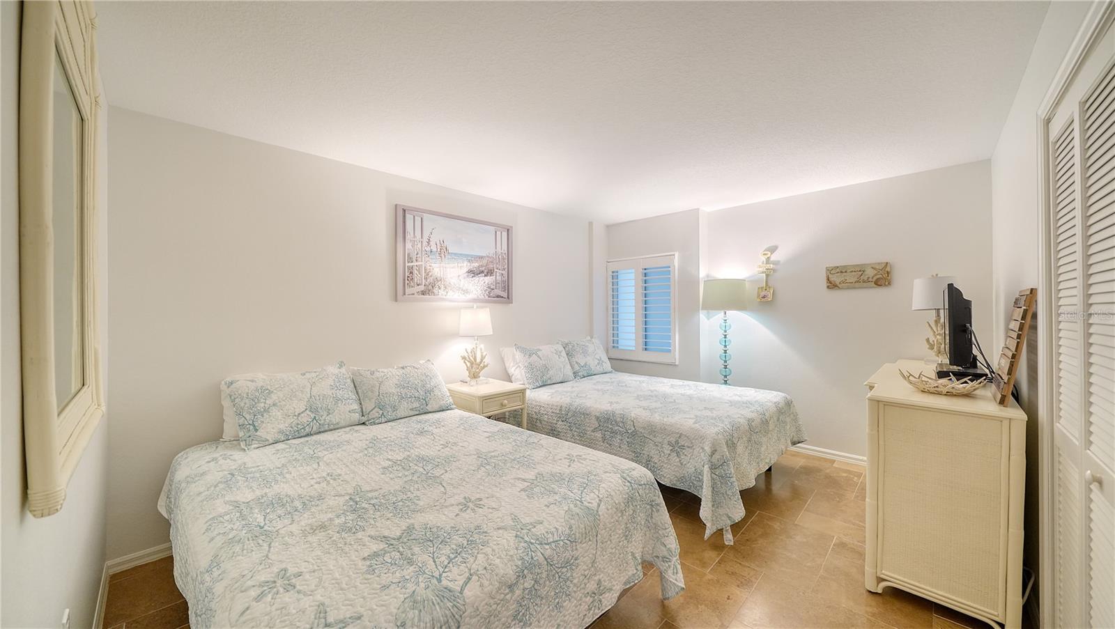 WHISPERING SANDS SEC 7 - Residential