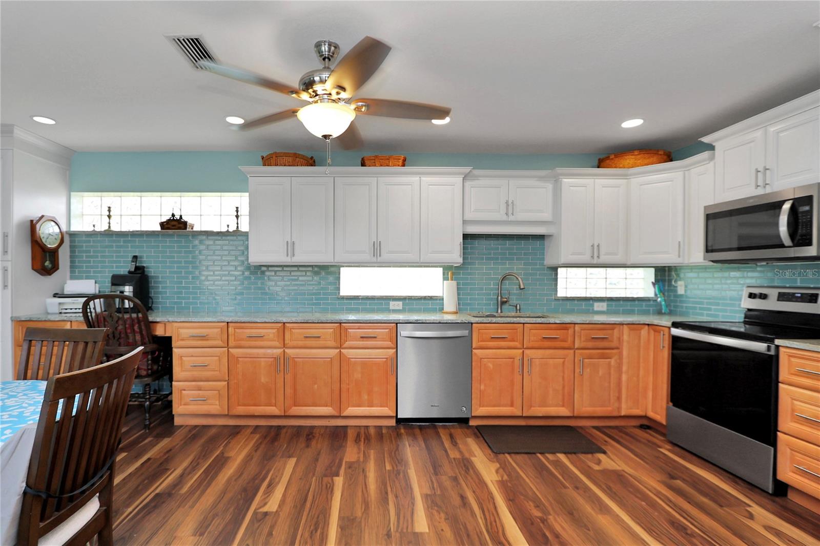 OAK RUN - Residential