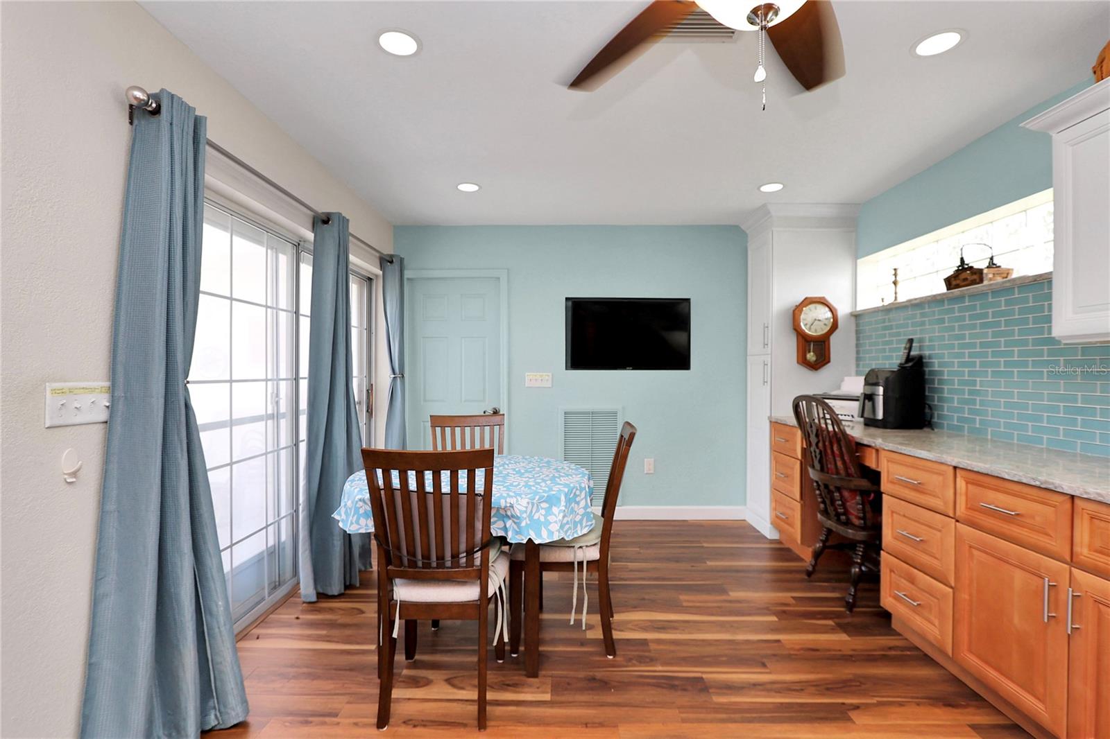 OAK RUN - Residential