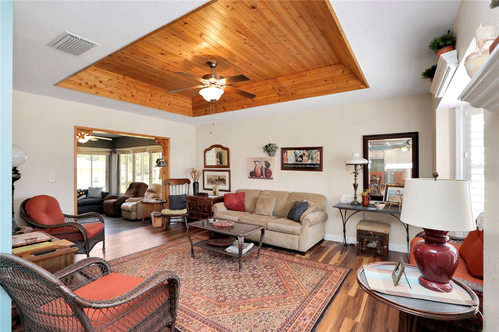 OAK RUN - Residential