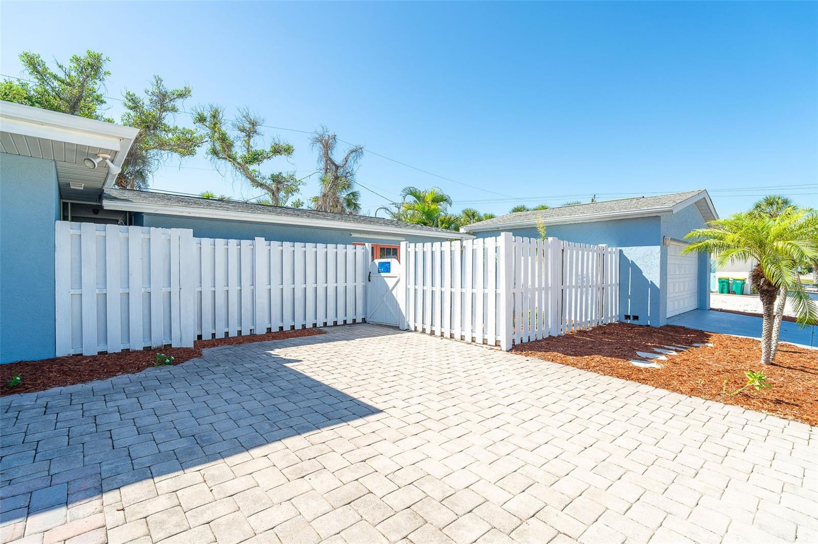 LEMON BAY ESTATES - Residential