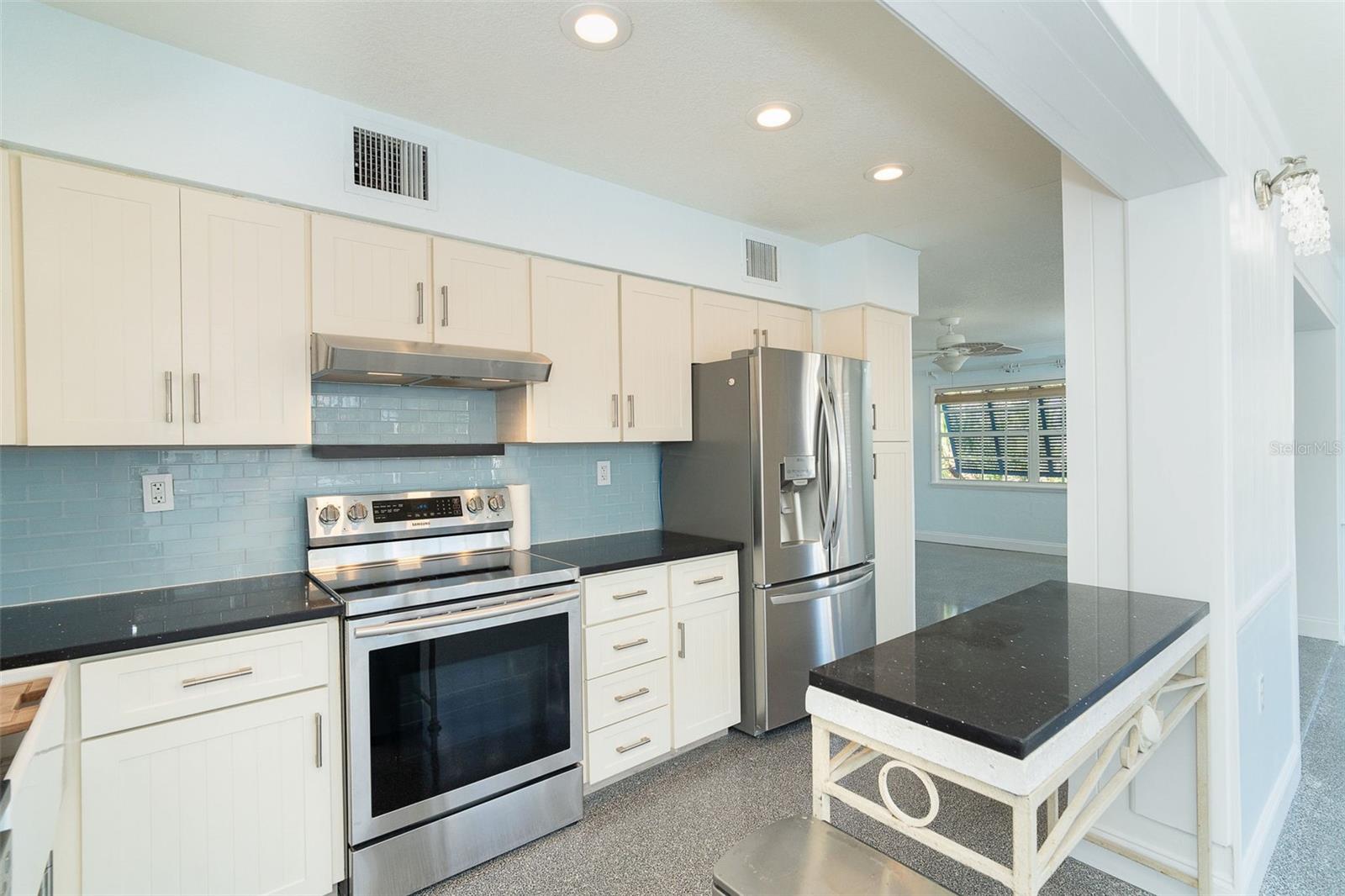 LEMON BAY ESTATES - Residential