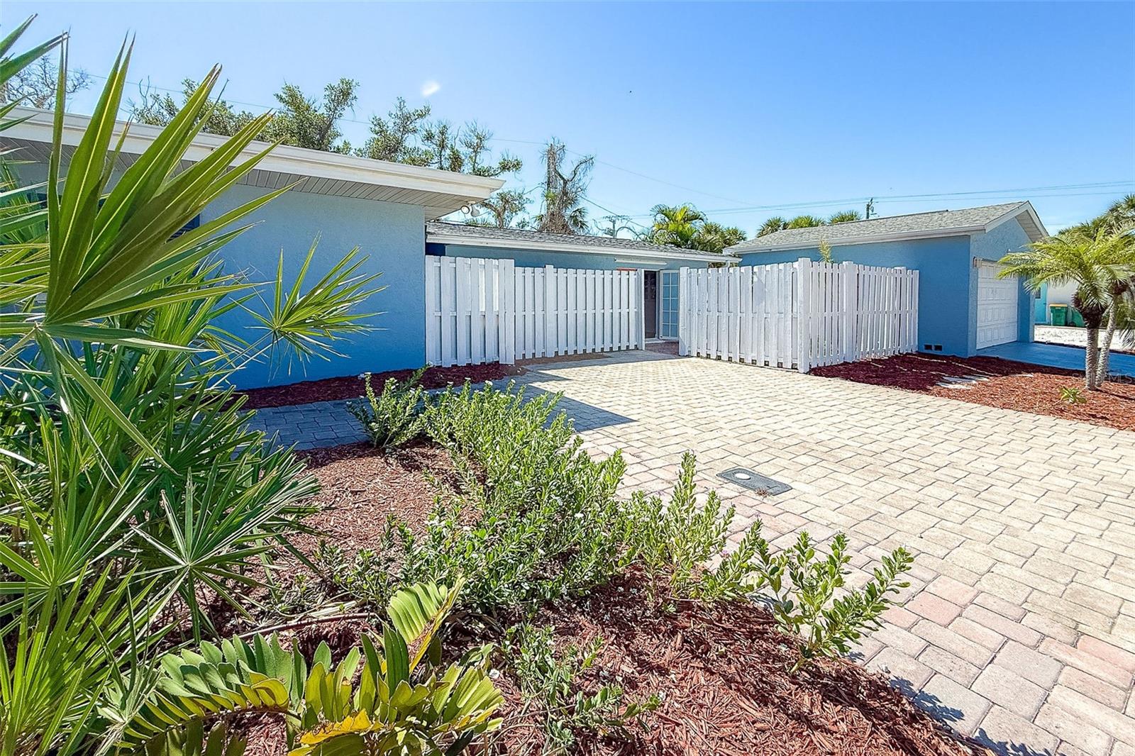 LEMON BAY ESTATES - Residential