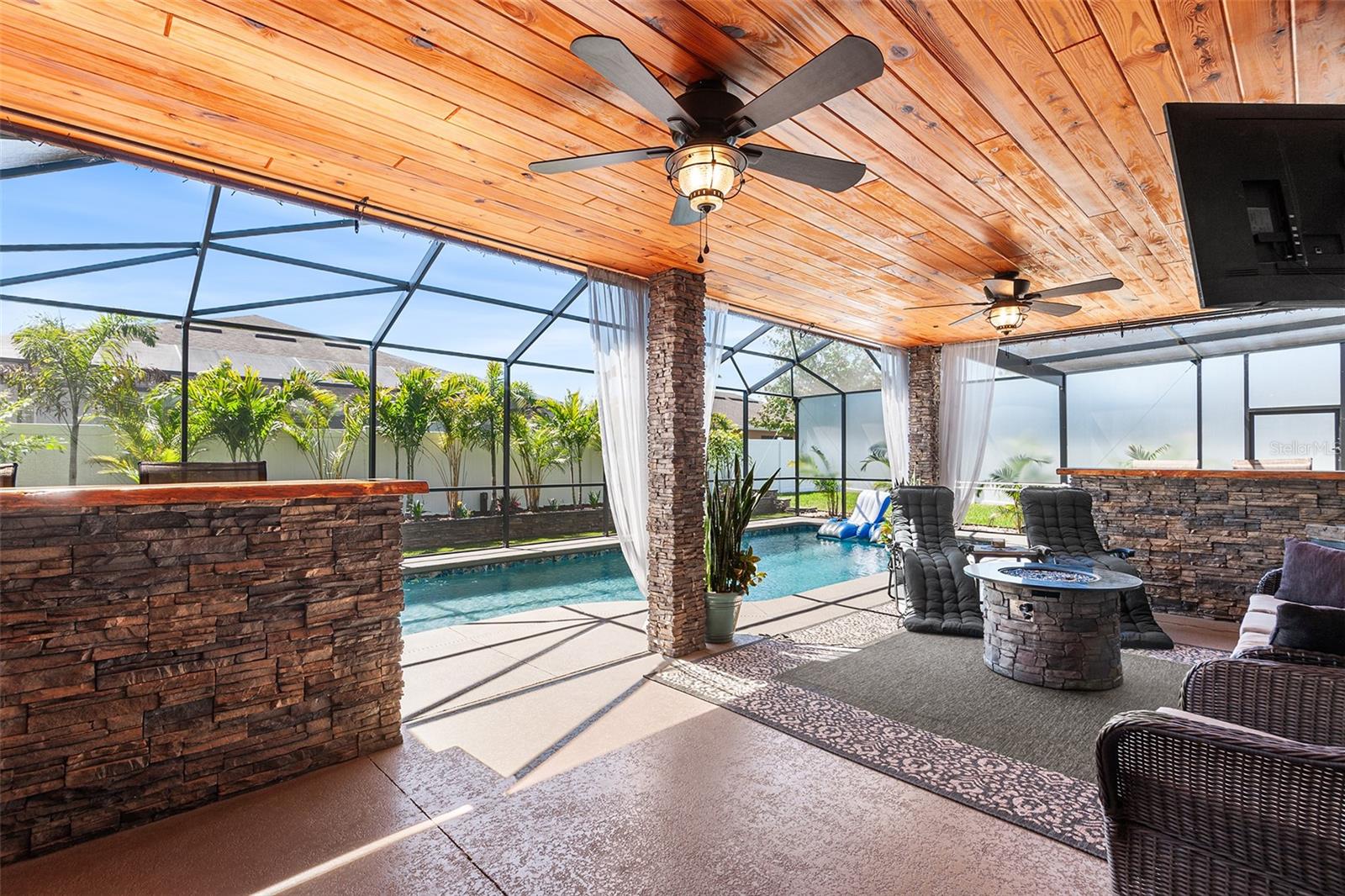 ESTATES AUBURNDALE PH 02 - Residential