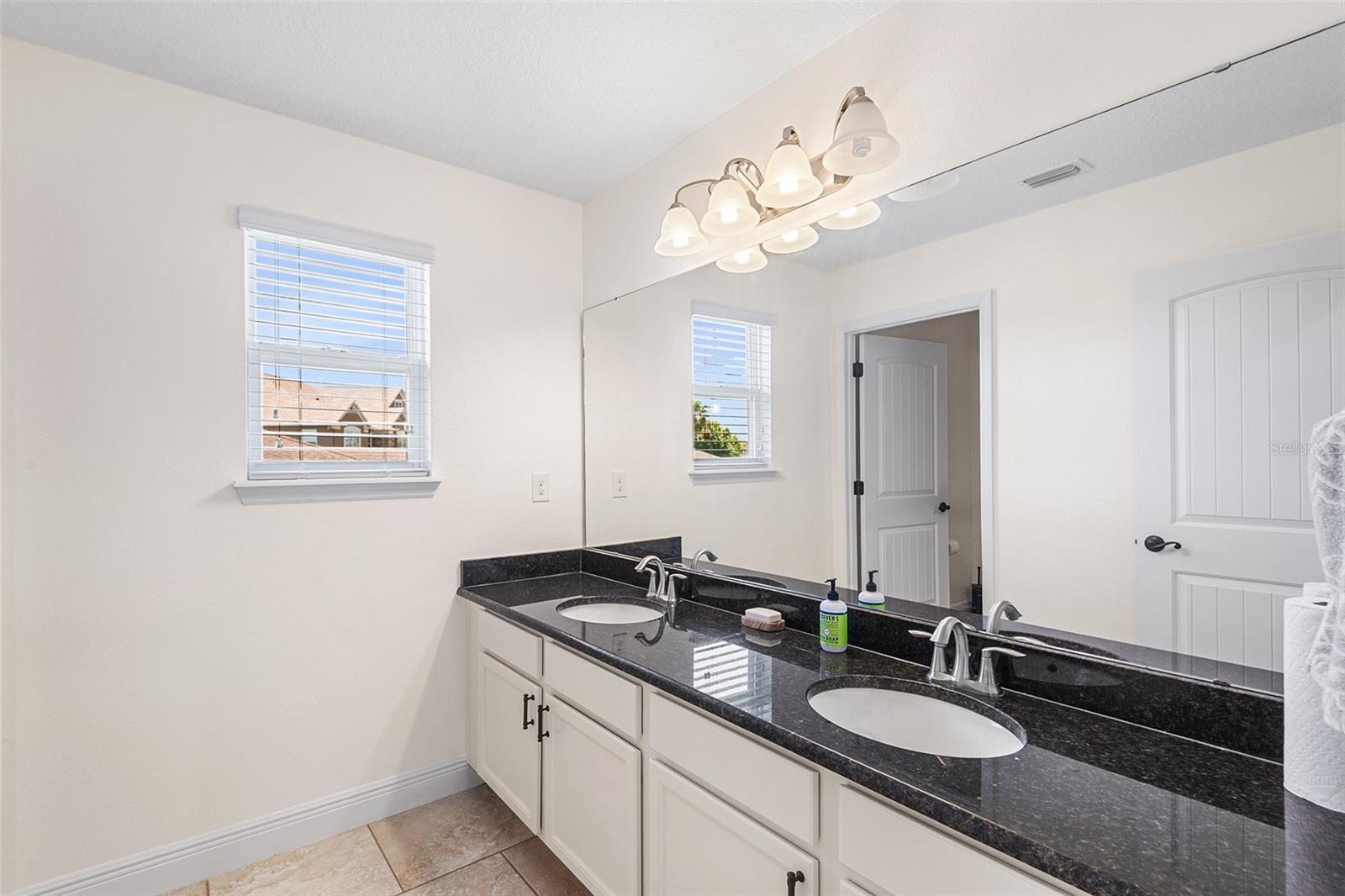 ESTATES AUBURNDALE PH 02 - Residential