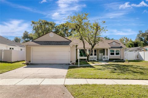 Photo of 2038 Bonnie Avenue, Palm Harbor, FL 34683 (MLS # TB8446100)