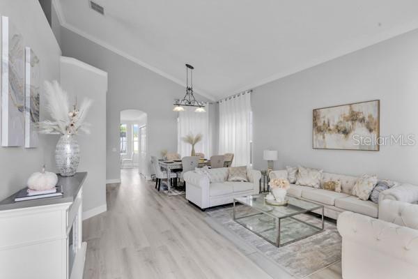 721 HARDWOOD CIRCLE