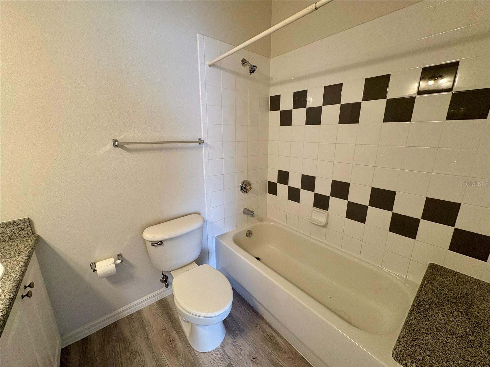 CAROLINA LANDINGS AT UNIVERSITY PLACE A - Residential Lease