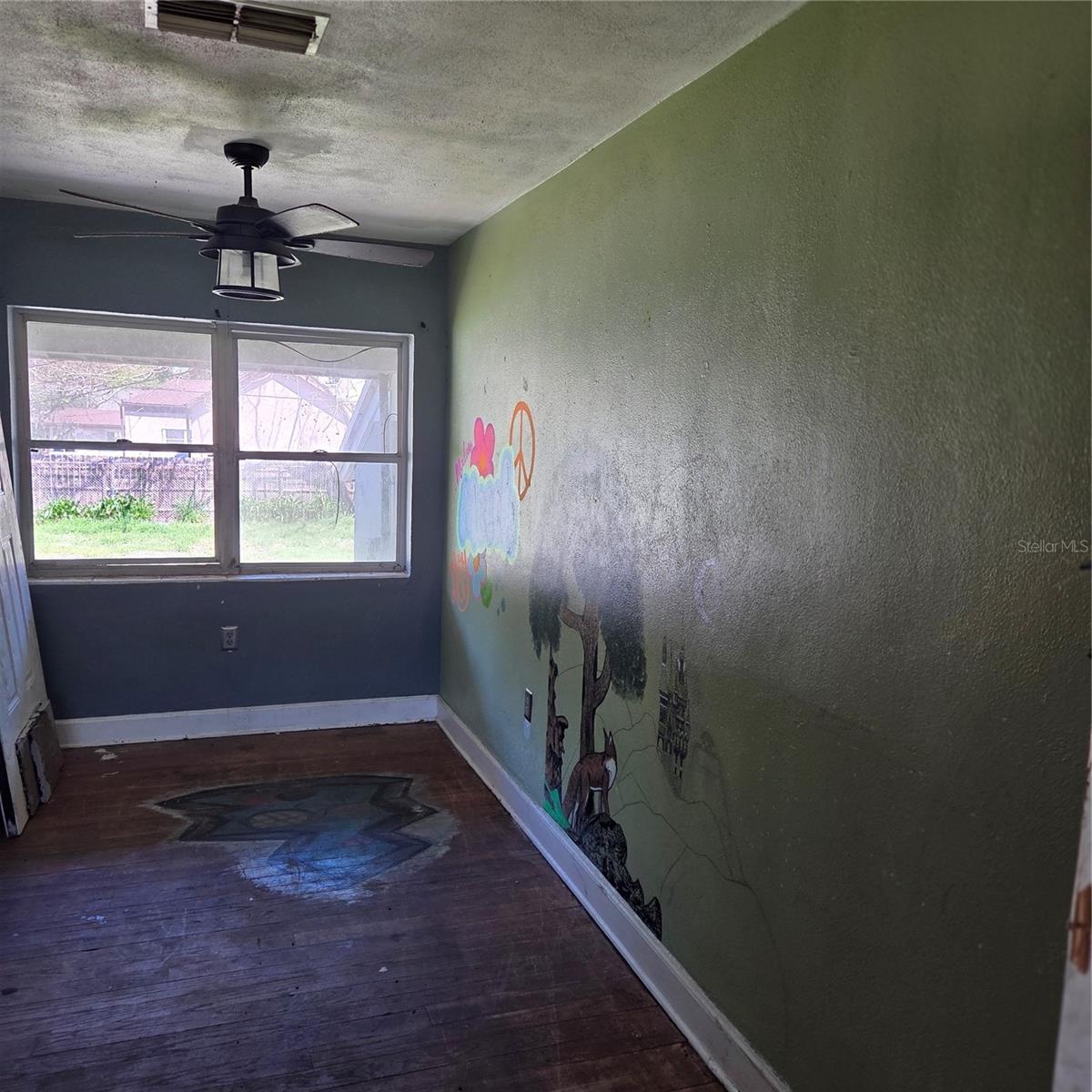 LEESBURG HILLSIDE MANOR - Residential