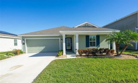 Photo of 828 Gisele Court, Haines City, FL 33844 (MLS # O6403648)