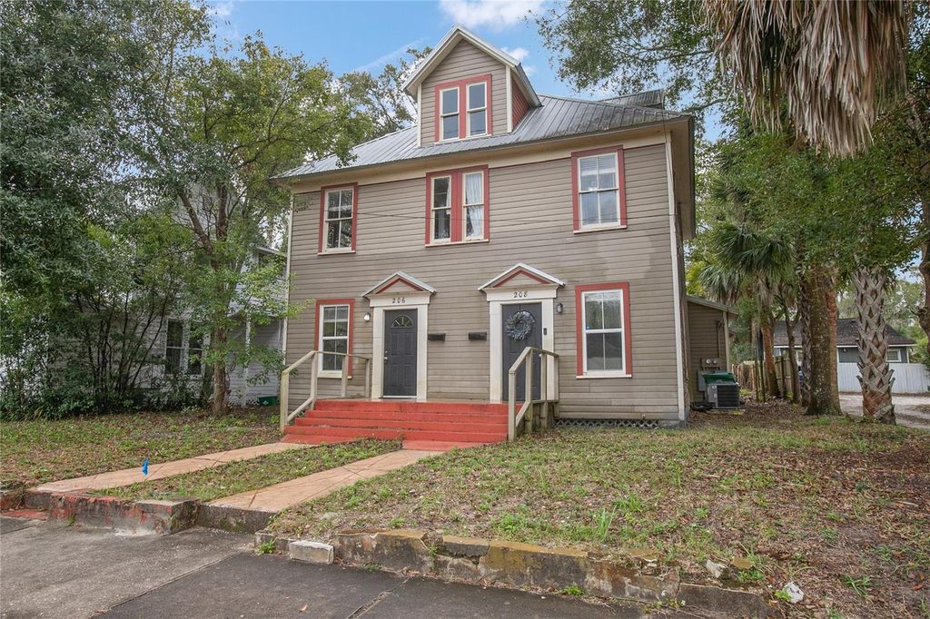 Photo of 206 W Wisconsin Avenue, Deland, FL 32720 (MLS # V4946669)