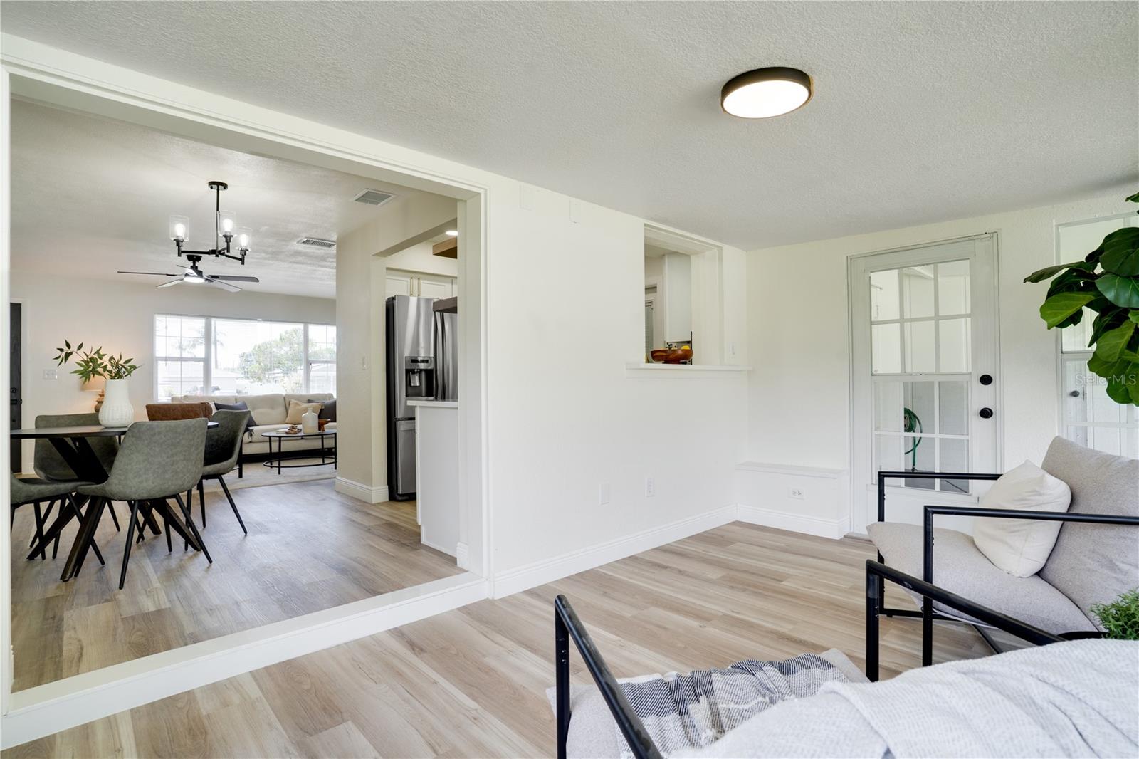 SEMINOLE LAKE VILLAGE - Residential