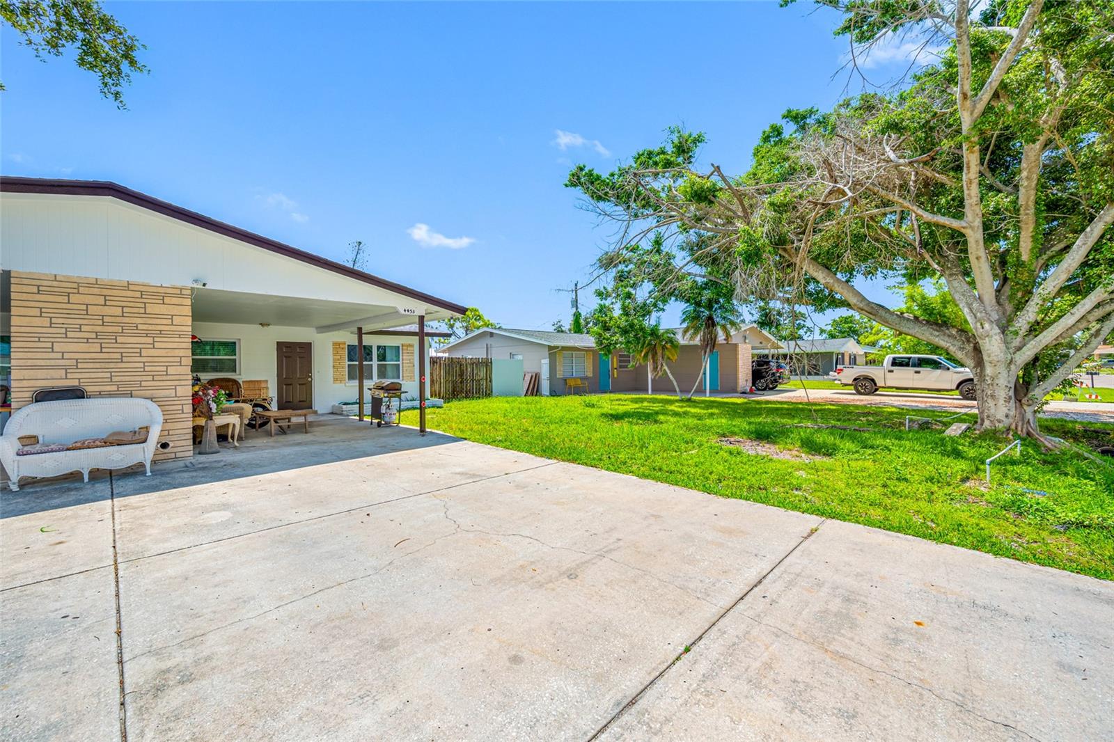 ALCONA ESTATES - Residential Income