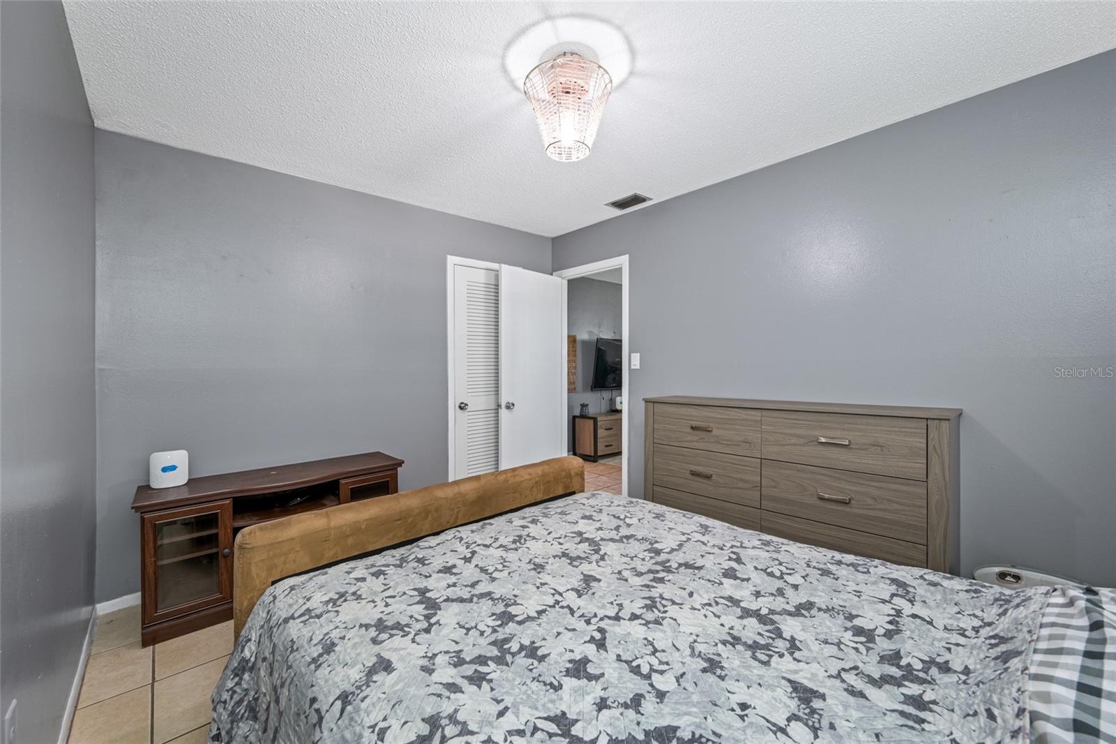 ALCONA ESTATES - Residential Income