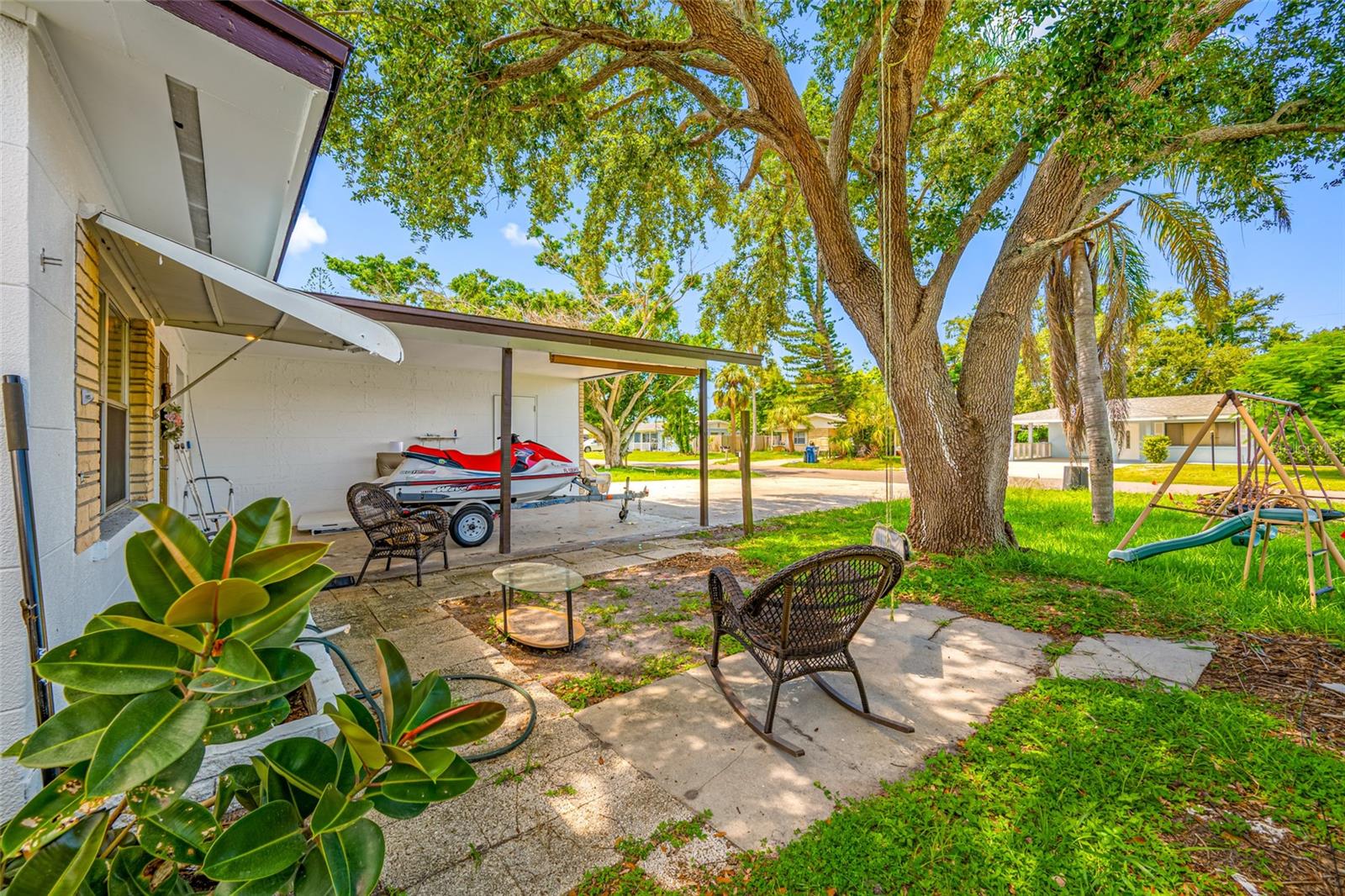 ALCONA ESTATES - Residential Income