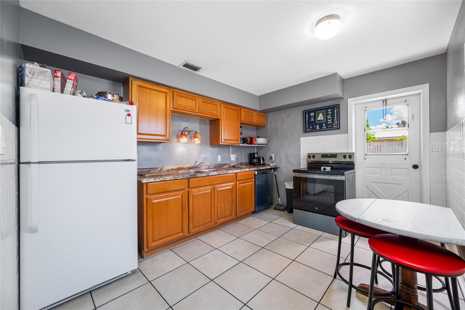 ALCONA ESTATES - Residential Income