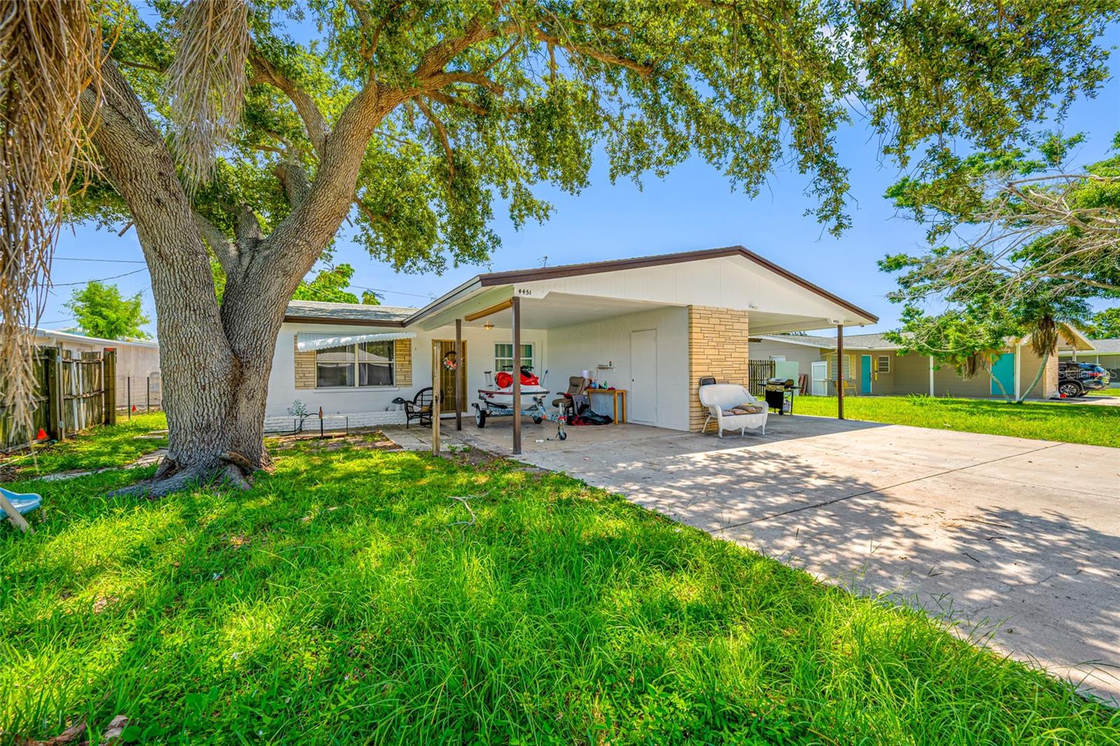 ALCONA ESTATES - Residential Income