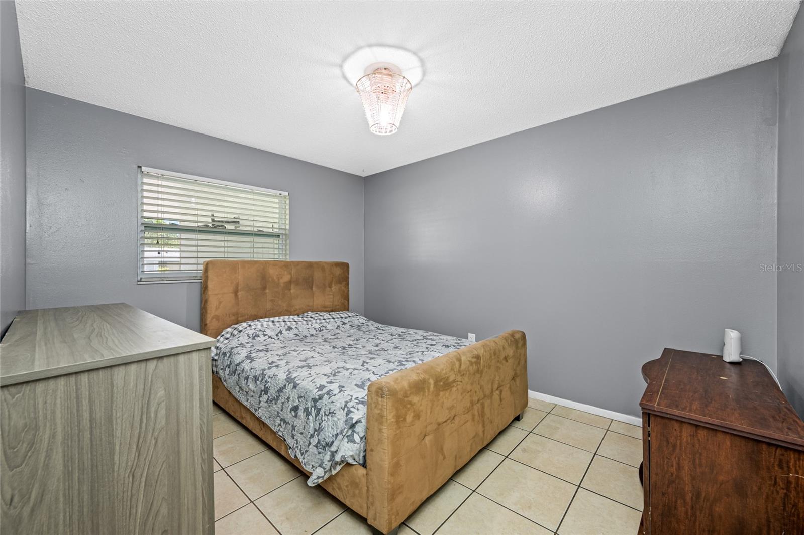 ALCONA ESTATES - Residential Income