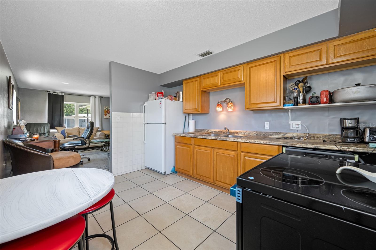 ALCONA ESTATES - Residential Income