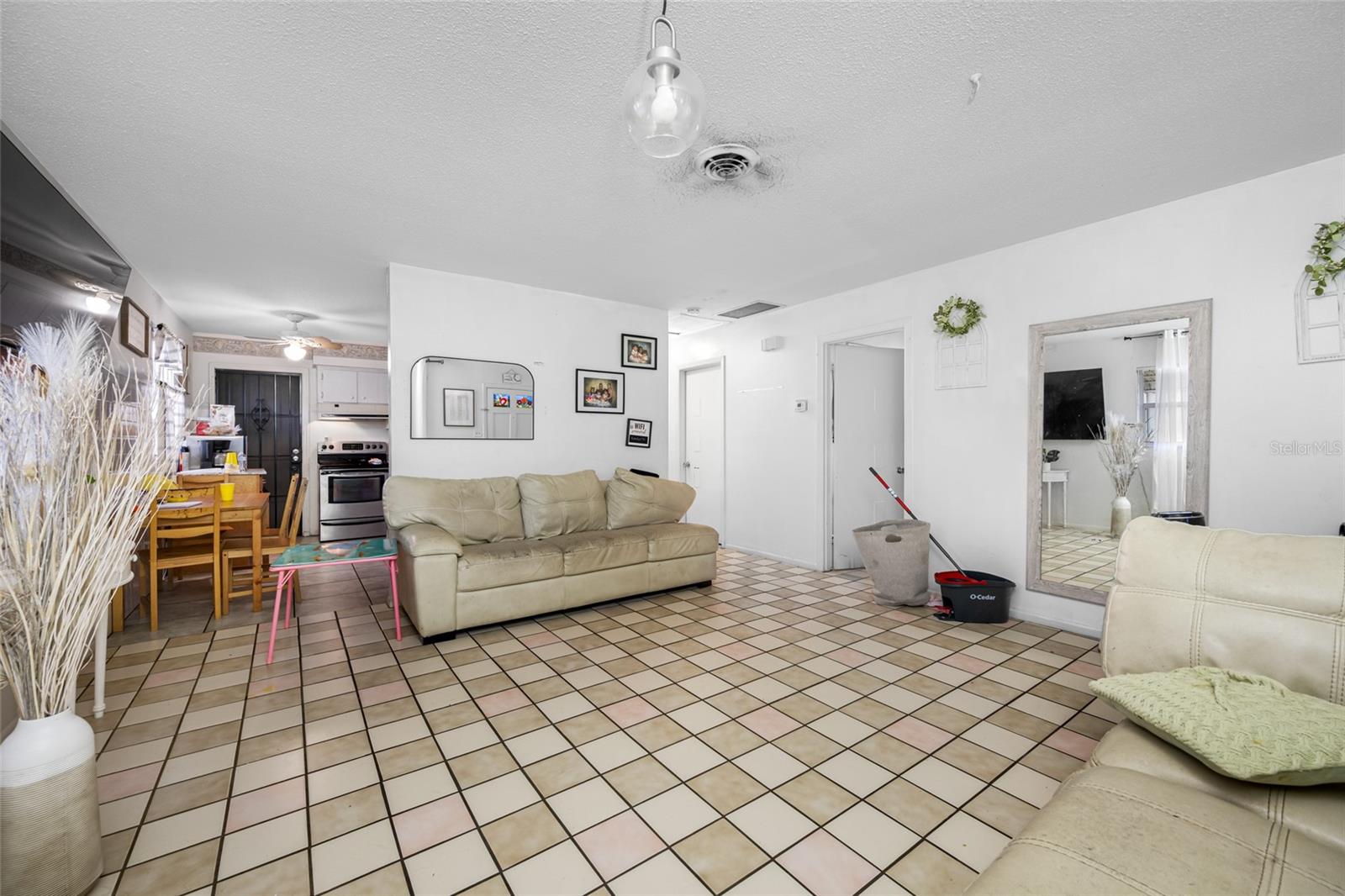 ALCONA ESTATES - Residential Income
