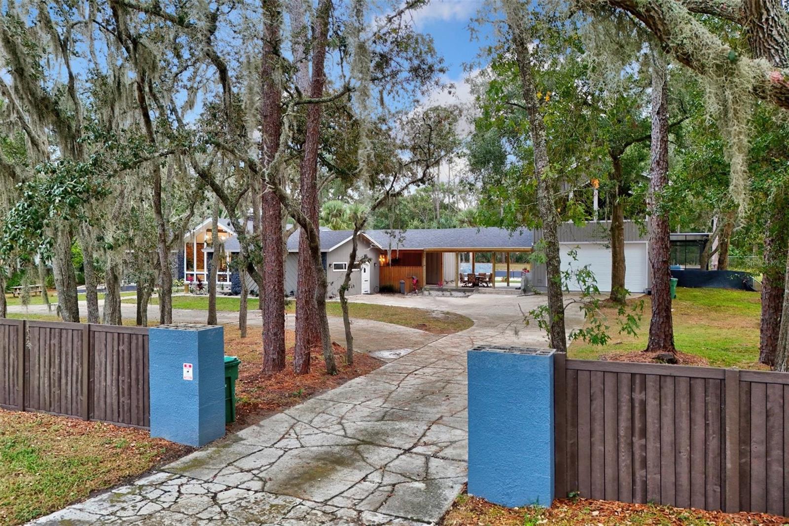 DAWN ESTATES - Residential Lease