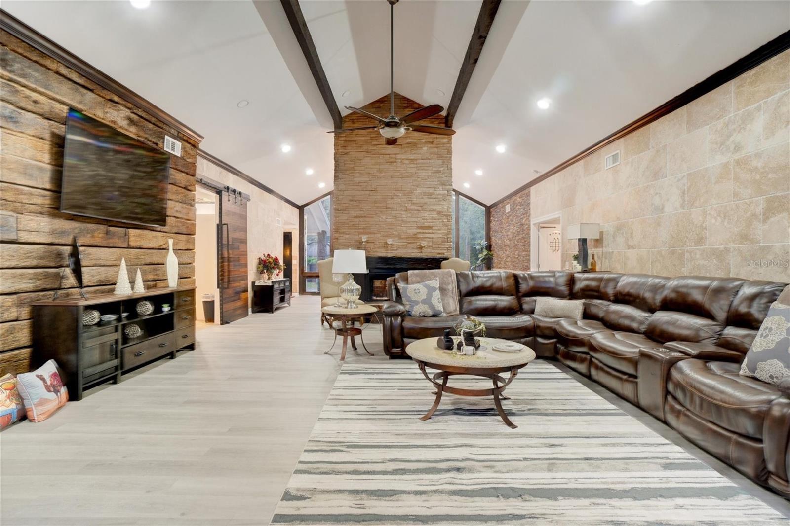 DAWN ESTATES - Residential Lease