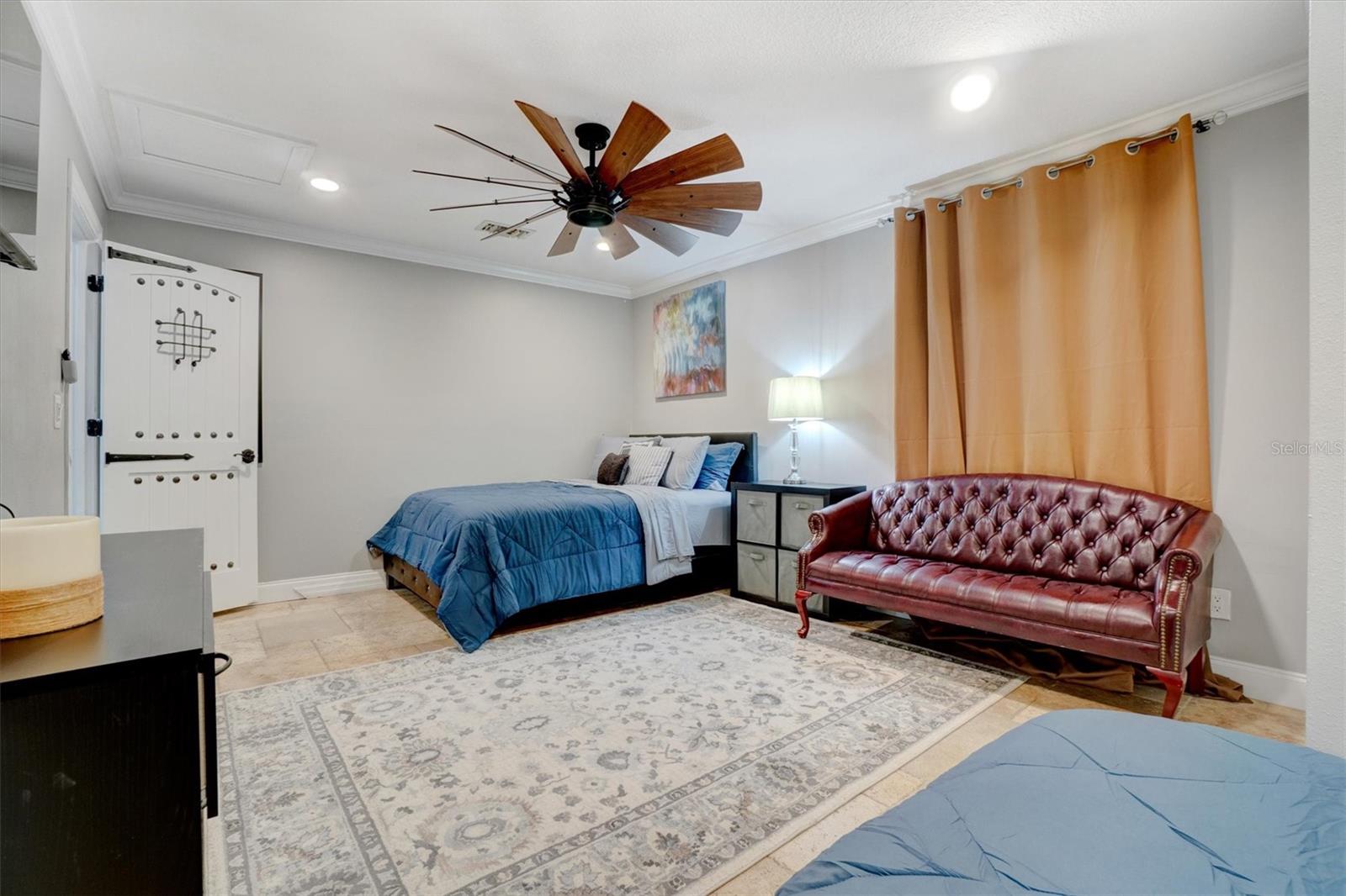 DAWN ESTATES - Residential Lease