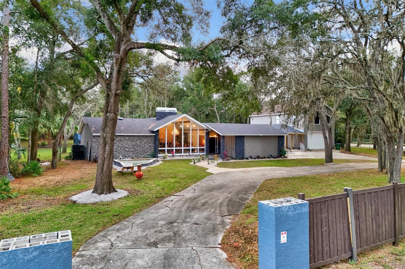 DAWN ESTATES - Residential Lease