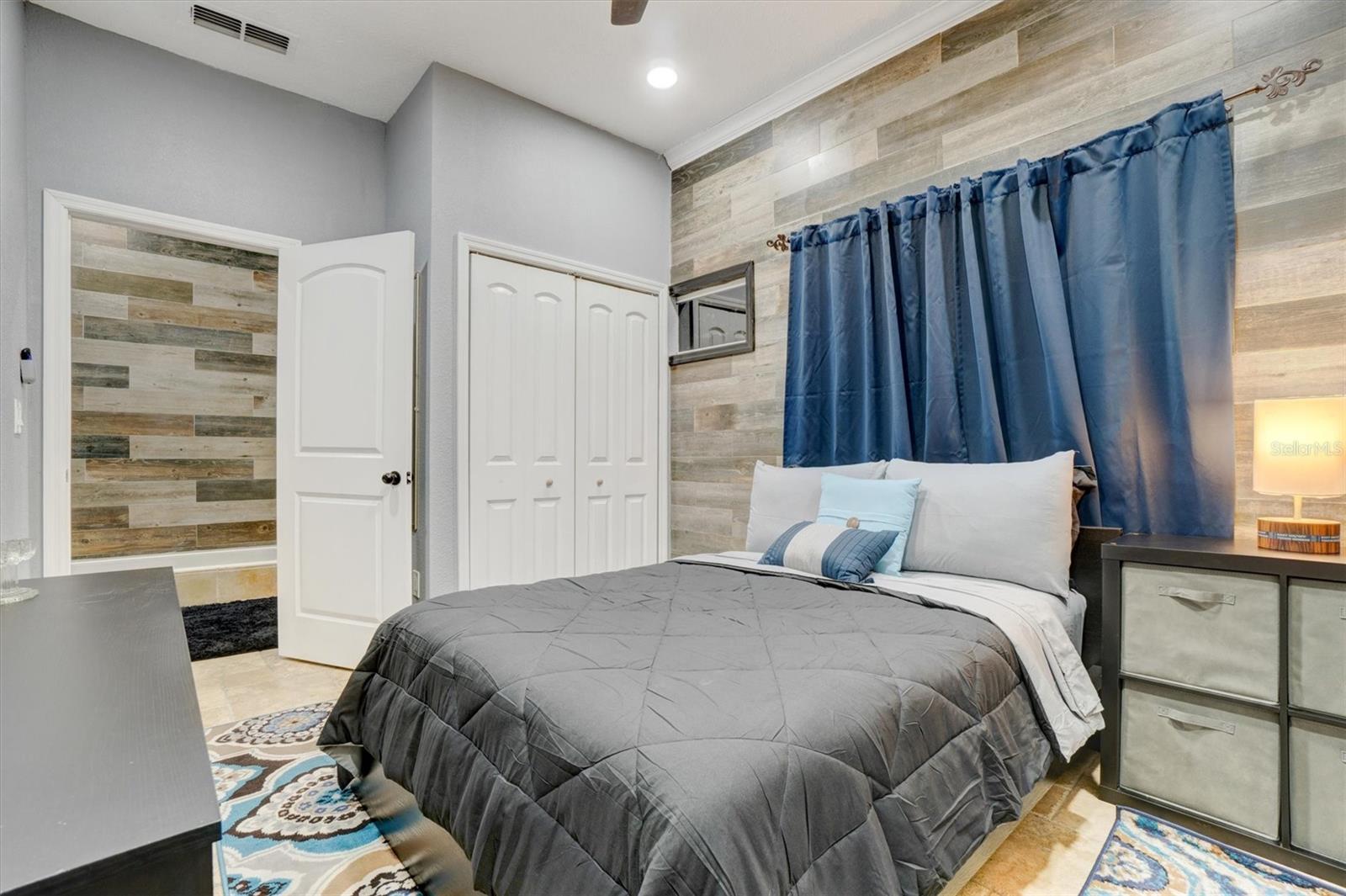 DAWN ESTATES - Residential Lease