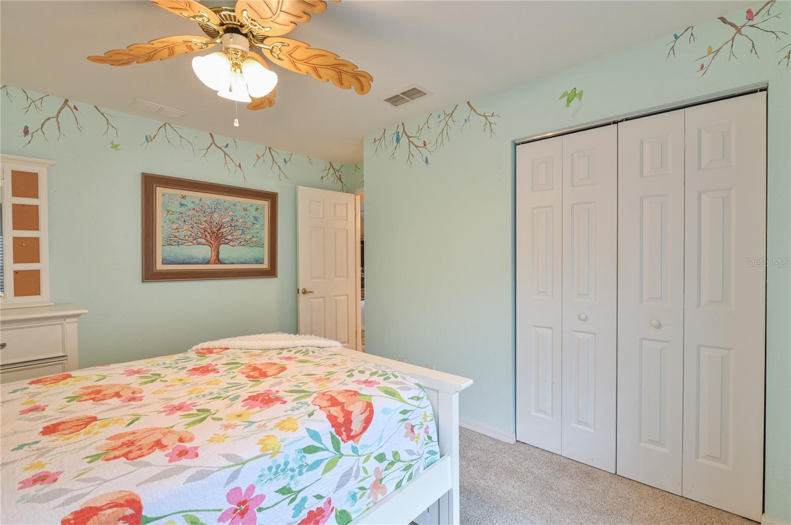 ROLLING HILLS - Residential