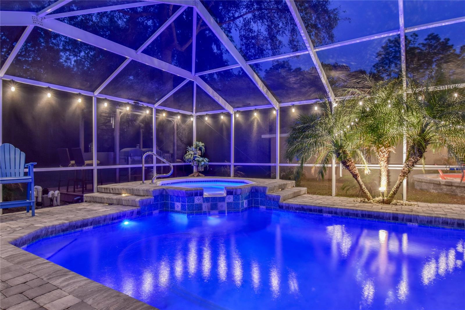 ROLLING HILLS - Residential