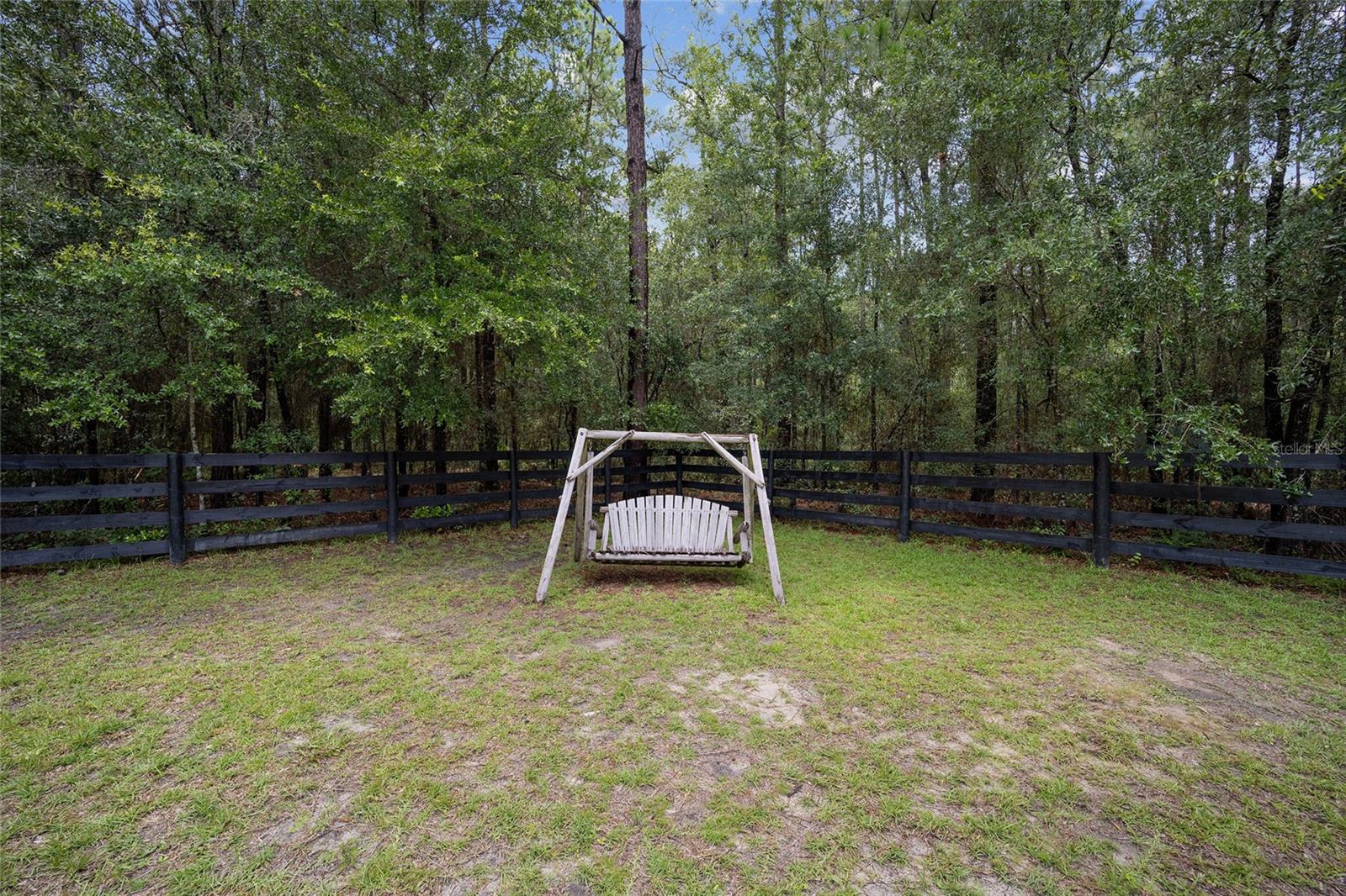 ROLLING HILLS - Residential