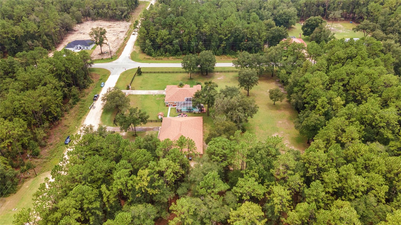ROLLING HILLS - Residential