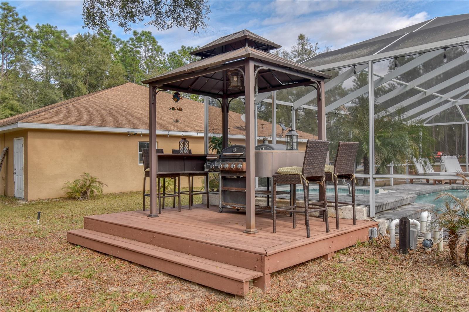 ROLLING HILLS - Residential